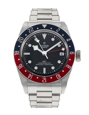 Browse our selection of automatic watches from prestigious brands such as Blancpain, Bell & Ross, Breitling and Rolex.